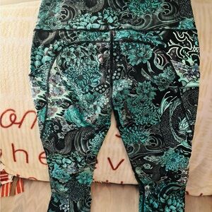 lululemon athletica Black and Teal Patterned Leggings